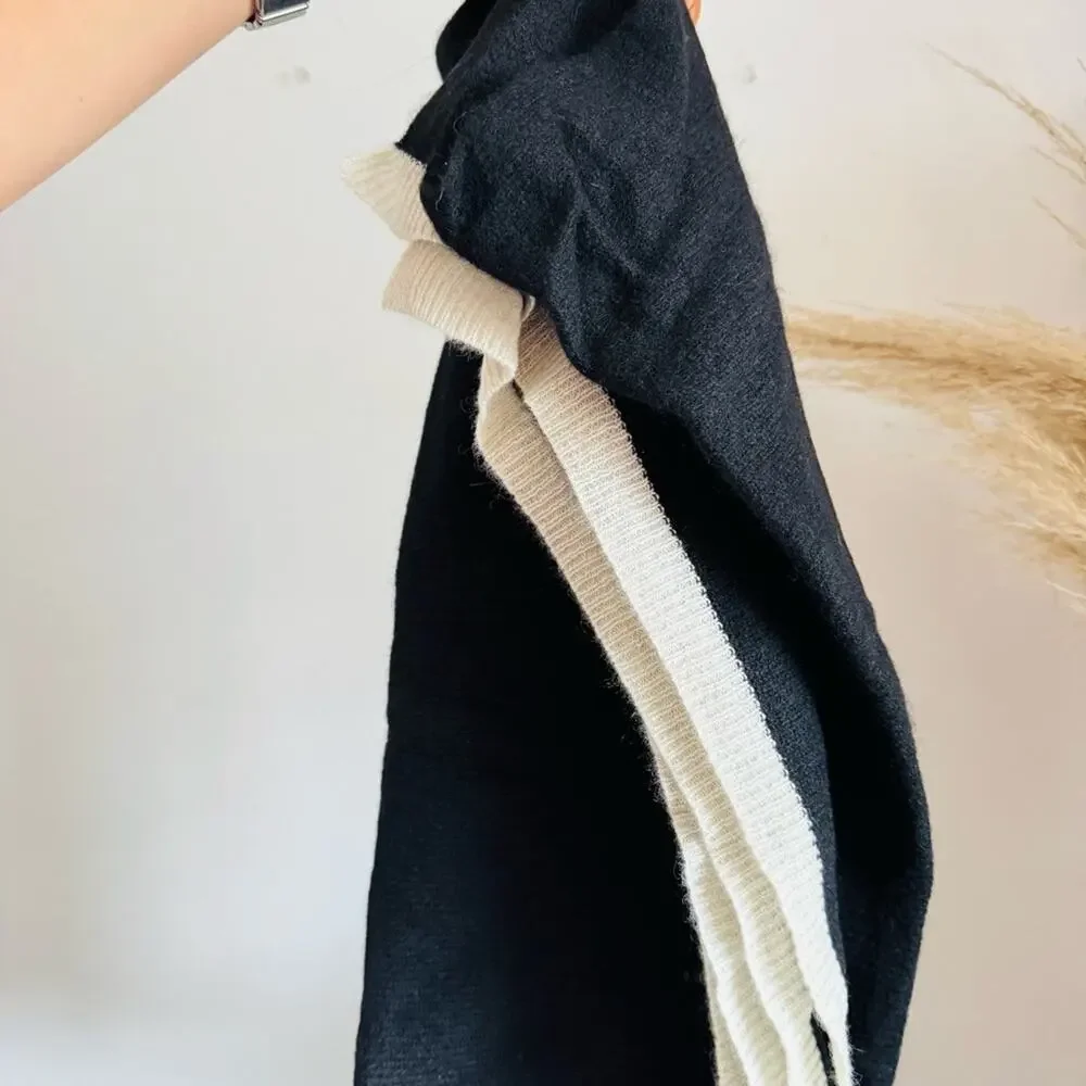 NEW BLOOMINGDALES Black White Cream Cashmere $275 Eye Mask Scarf Wrap Travel Kit